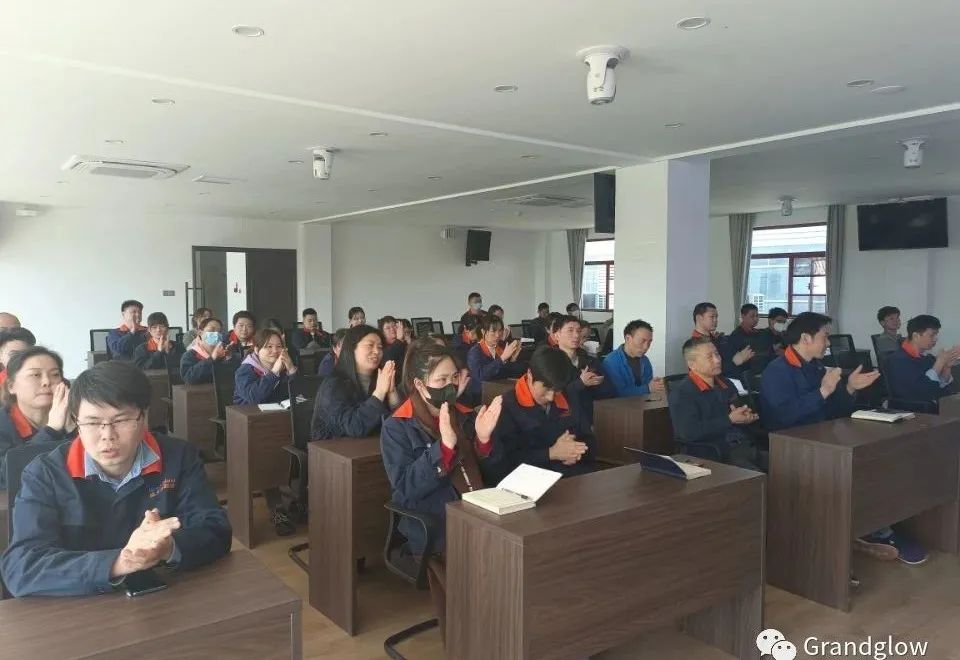 四月员工大会┃心怡四月，，，绚烂再创