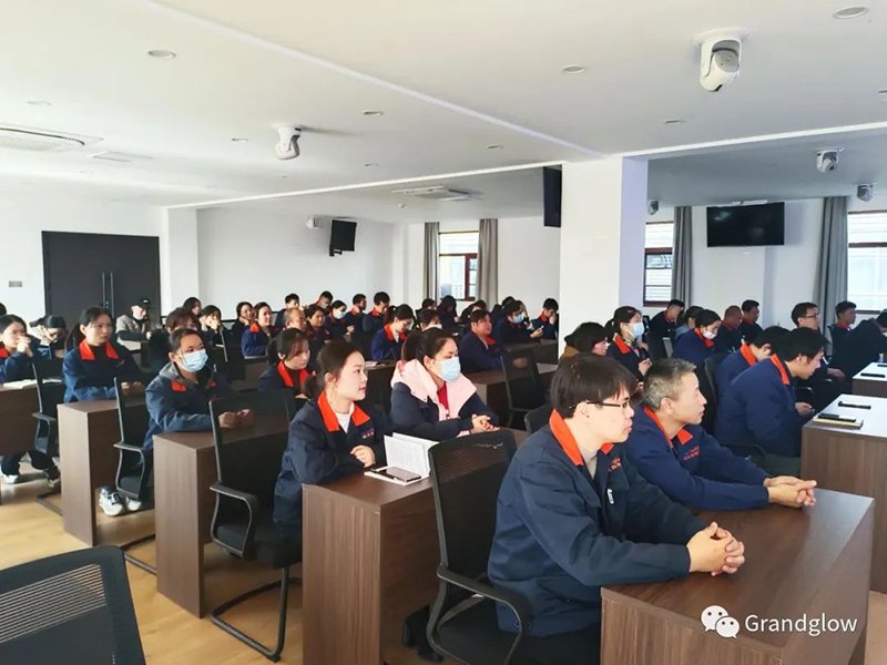 十仲春员工大会┃乘风破浪，，不负韶华