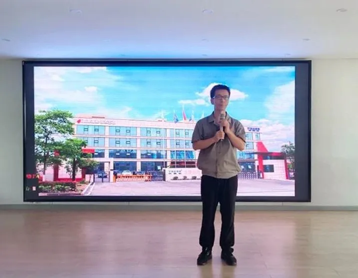 八月员工大会┃促生产 抓清静 勤总结-乐盈welcome
